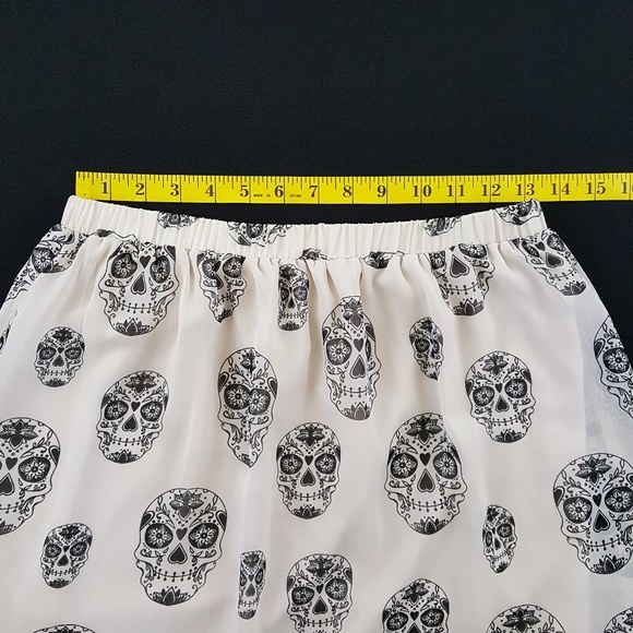 H&M Divided Skull Print High Low Skirt - Picture 6 of 8